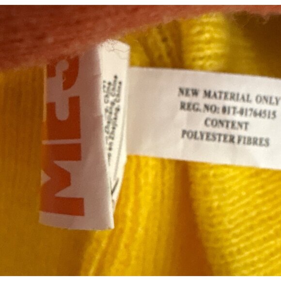 Despicable Me 3 Minion Yellow Knit Beanie Hat With Black Hair Accents Youth Size - Picture 4 of 4